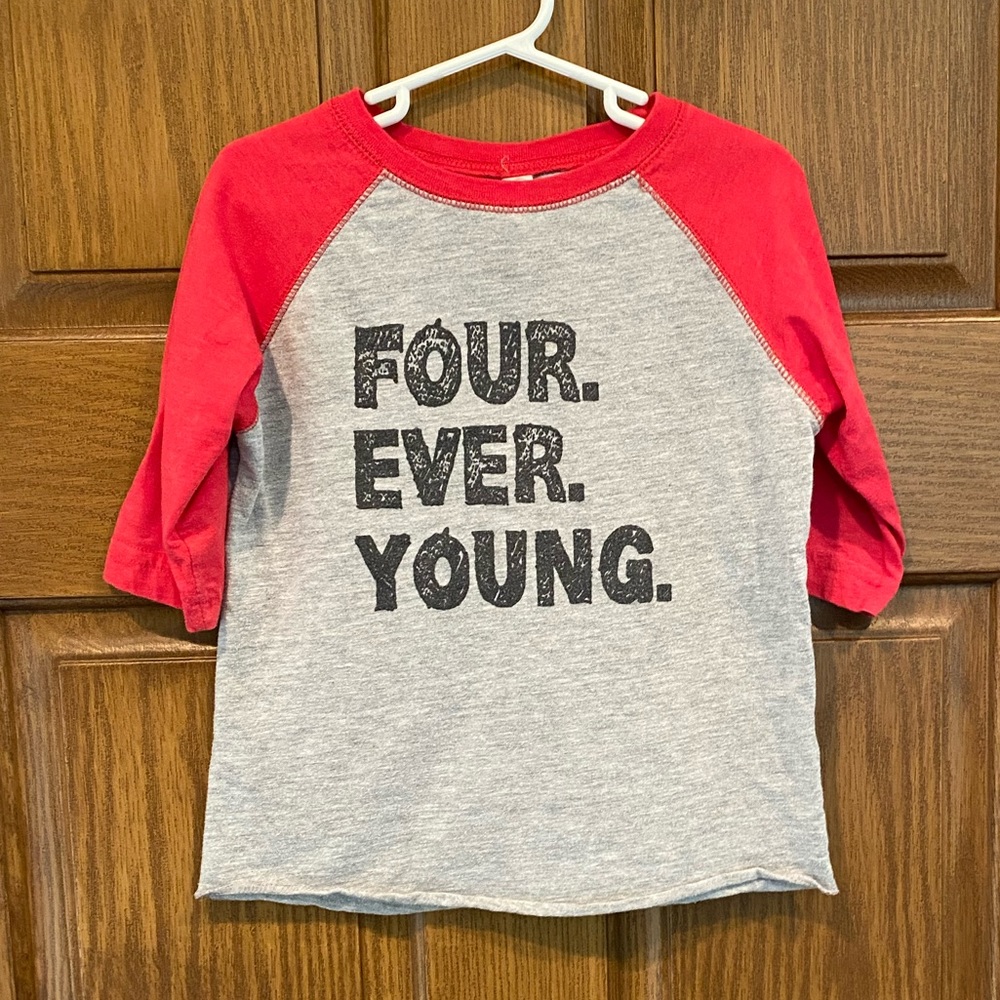 3/4 sleeve shirt